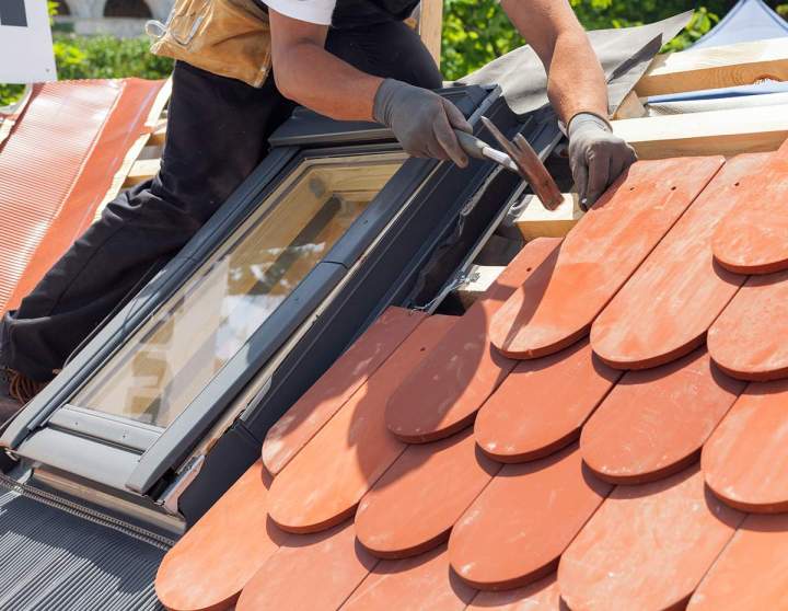 Tous travaux de couverture en neuf, rénovation et entretien.